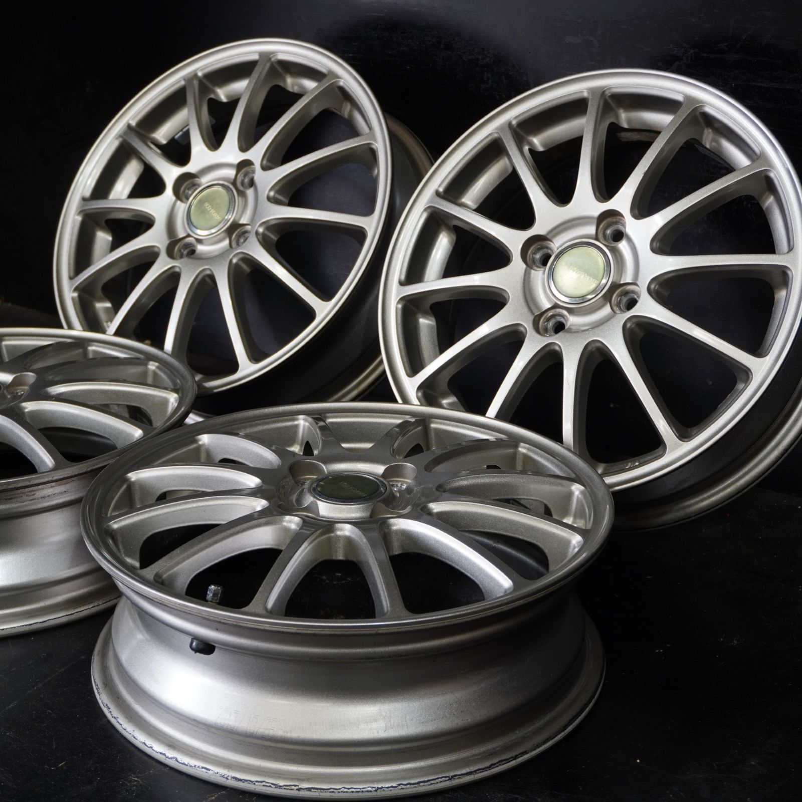 売切 ブリヂストン ECO FORME 15×4.5J 47 100 4H 4本 ワゴンR タント スペーシア N-BOX等