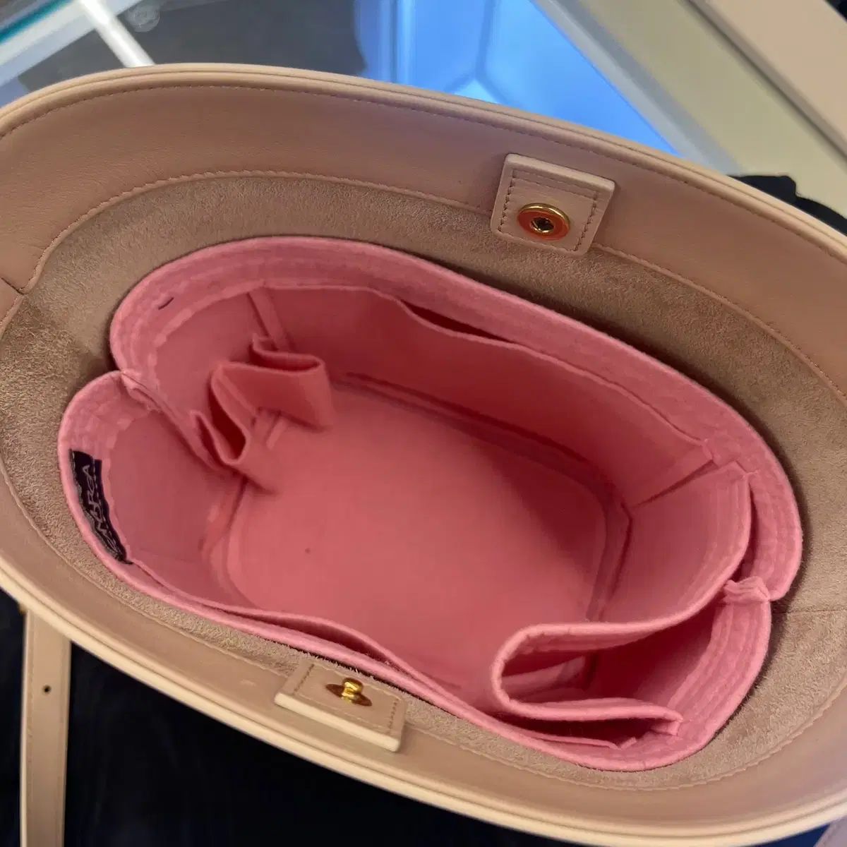 Celine セリーヌ