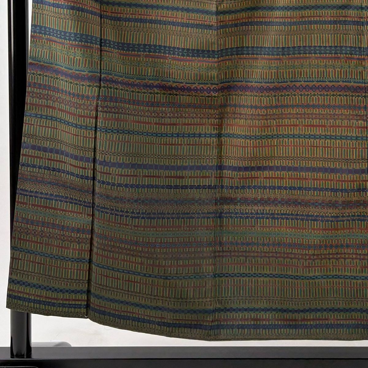 小紋 身丈155cm 裄丈63cm S 袷 紬地 縞 幾何学模様 茶緑色 正絹 秀品