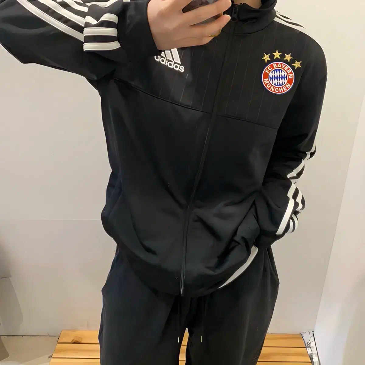 【雷市場（ポンジャン）商品韓国直送】 100 adidas(アディダス) バイエルン・ミュンヘン トラックトップス