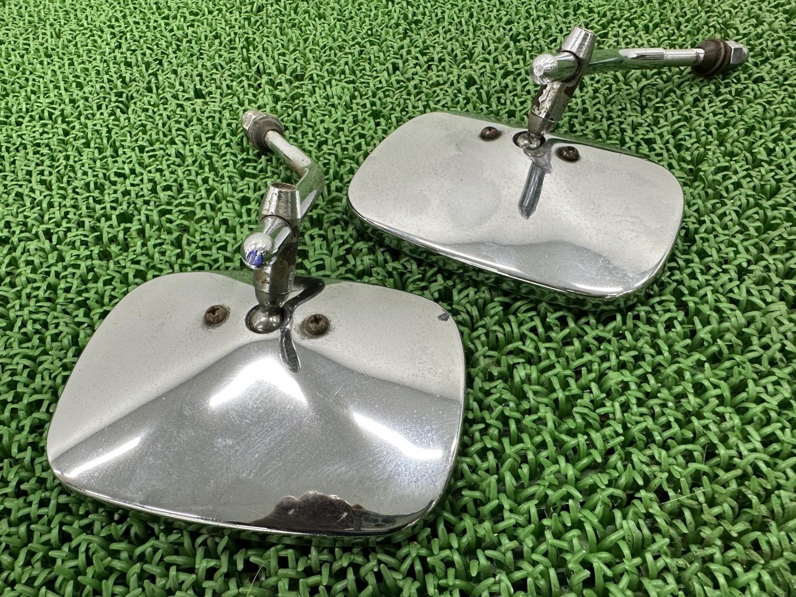 ショベル ミラー 左右 ハーレー 純正 バイク 部品 FLHT外し 串刺しミラー ノーマル2ピースミラー 割れ欠け無し 品薄 【中古】 37 ショベル ミラー 左右 ハーレー 純正 バイク 部品 FLHT外し 串刺し