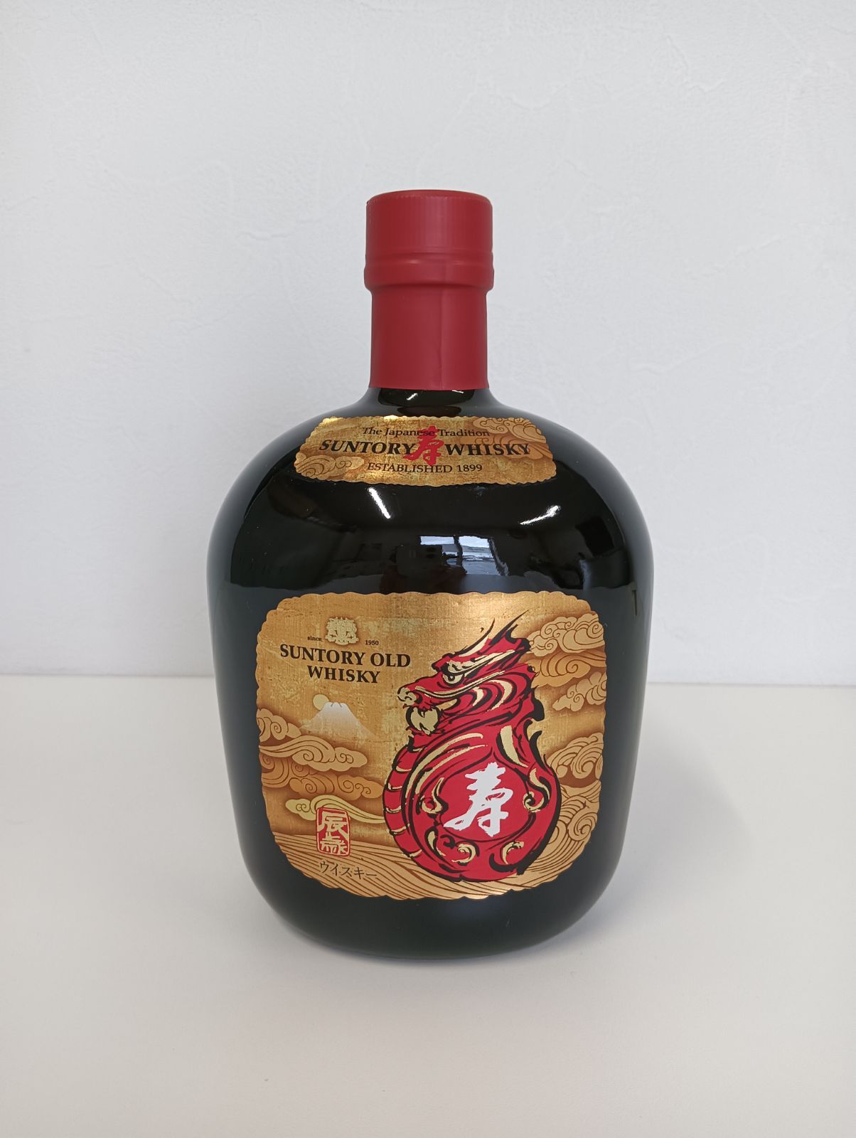 古酒 サントリー ウイスキー オールド 辰歳 陶器ボトル SUNTORY WHISKY OLD (1415g)700ml 43% 特級 未開栓/27940