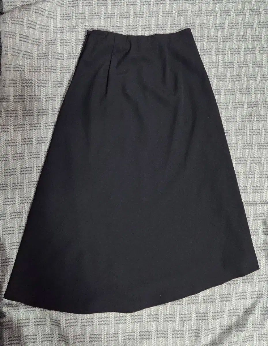 UMER 黒 アシンメトリー スカート