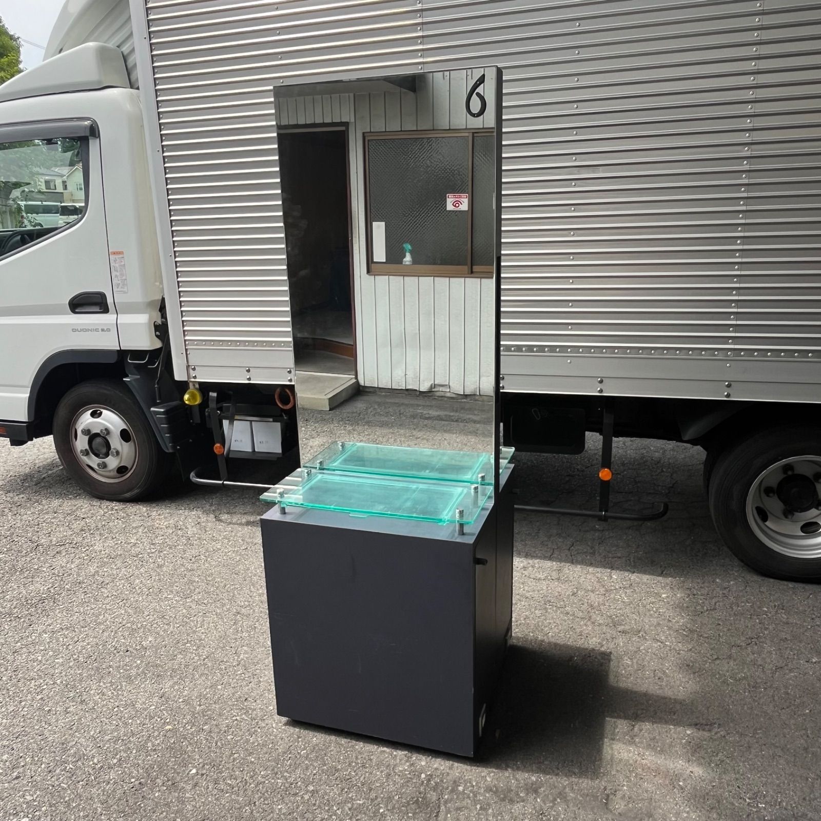 引き取限定 美容室 両面鏡のスタイリングテーブル - メルカリ