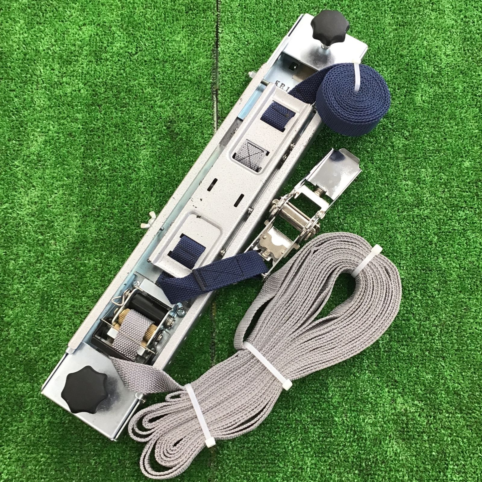 廃盤品！エアコン公団吊り用 たすかるくん UP-28D + 汎用取付