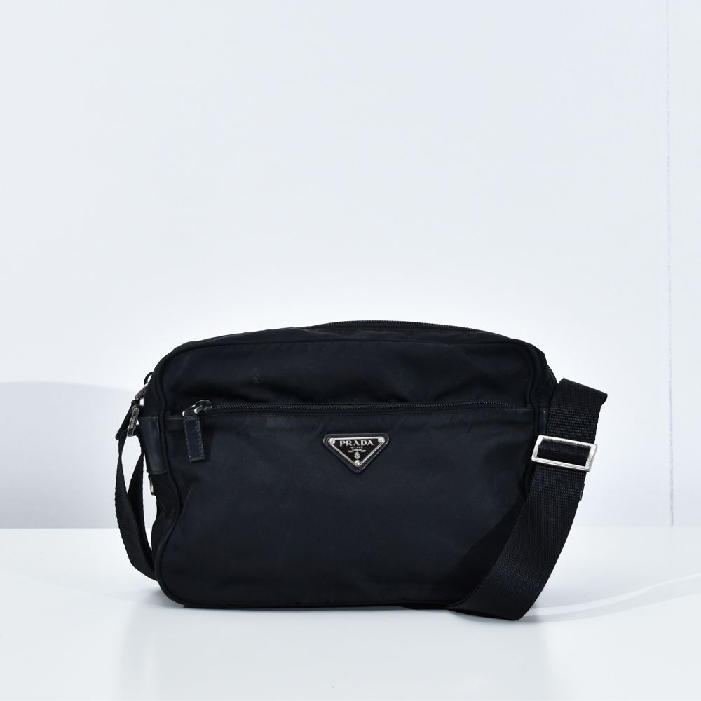 中古USED PRADA ショルダーバッグ ナイロン ロゴ ブラック 24481 中古USED PRADA ショルダーバッグ ナイロン ロゴ ブラック 24481