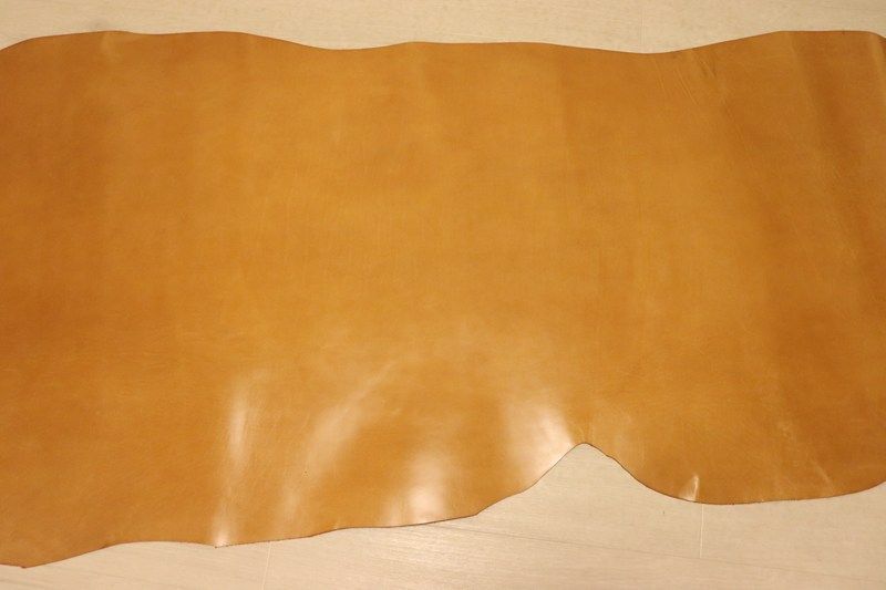 ウイスキー 139ds ヌメ革 牛革 バングラデシュ レザー アニリン仕上げ はぎれ 一枚革 レザークラフト 革 皮 本革 diy 生地 材料