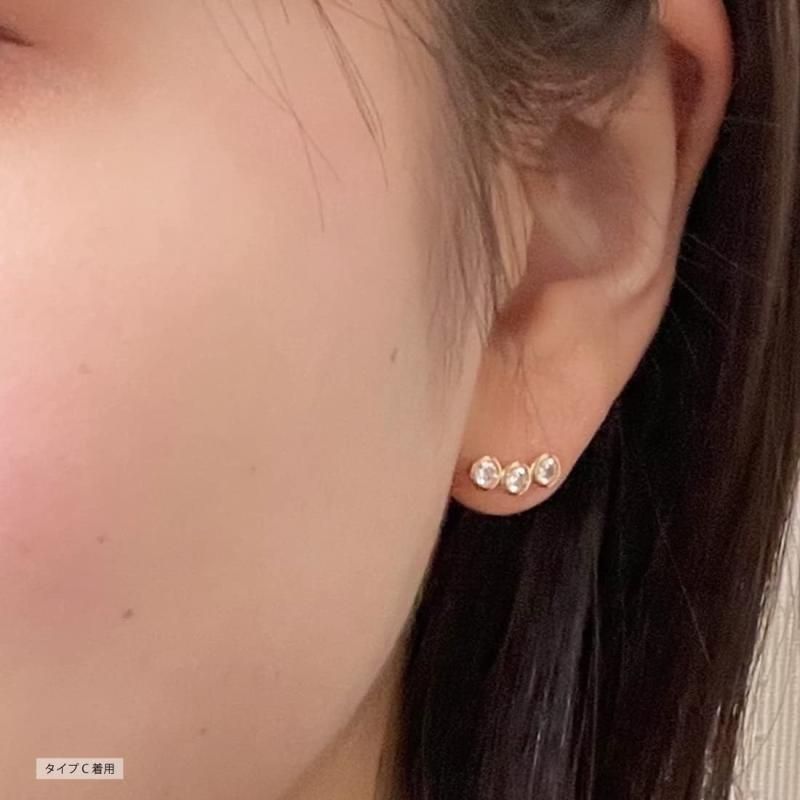 a797L【売約済み⭐️】ピアス　星月　ジルコニア　K18GP 左右非対称 Adelina Style] 星 スター ピアス ジルコニア スタッドピアス