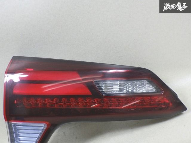 ホンダ ヴェゼル RU1 純正左テールライト ホンダ ヴェゼル RS RU1/RU2 後期 純正 左 トランク テール