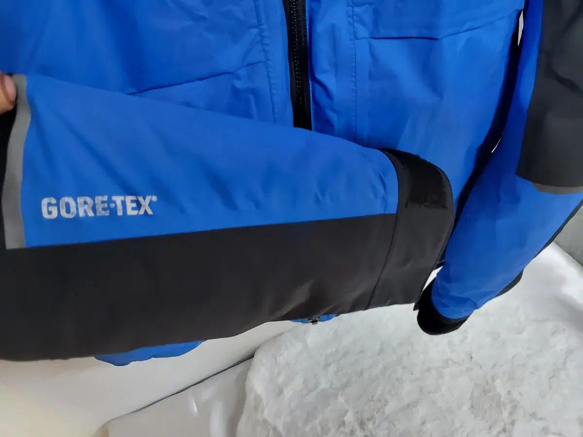 ダウンジャケット