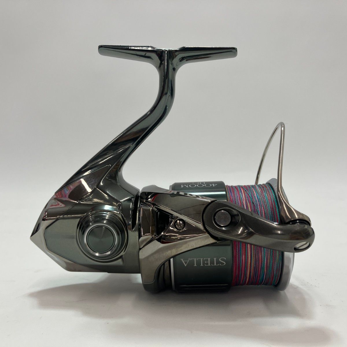 SHIMANO - SHIMANO シマノ スピニングリール 22 ステラ STELLA 4000MHG カスタムハンドルノブ 043955 SHIMANO シマノ スピニングリール 22 ステラ STELLA 4000MHG