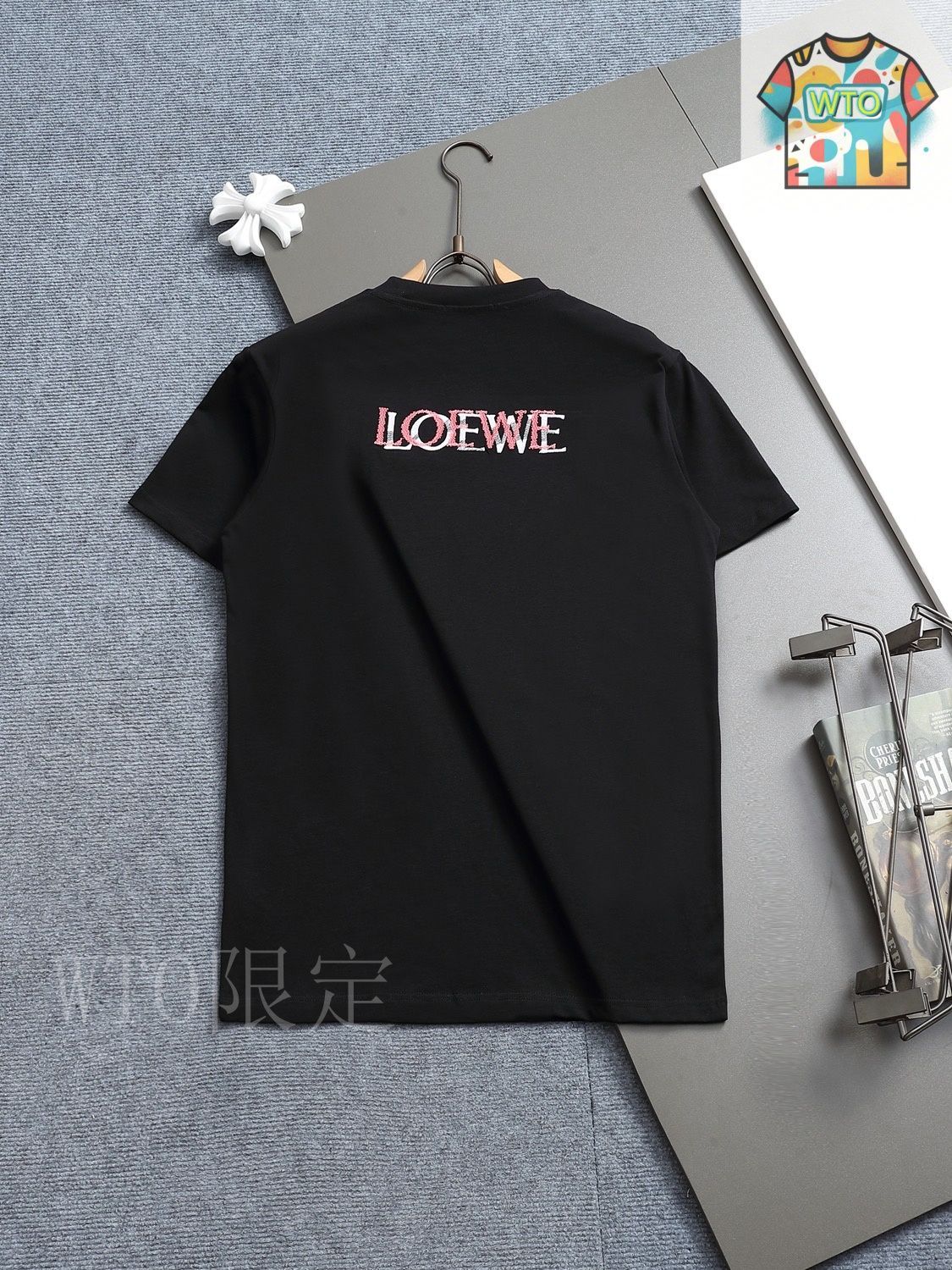 ❤最終値下❤ 美品 LOEWE 半袖T ロゴの刺繍 今日特価】LOEWE 25ss LOGO 刺繍 T - メルカリ