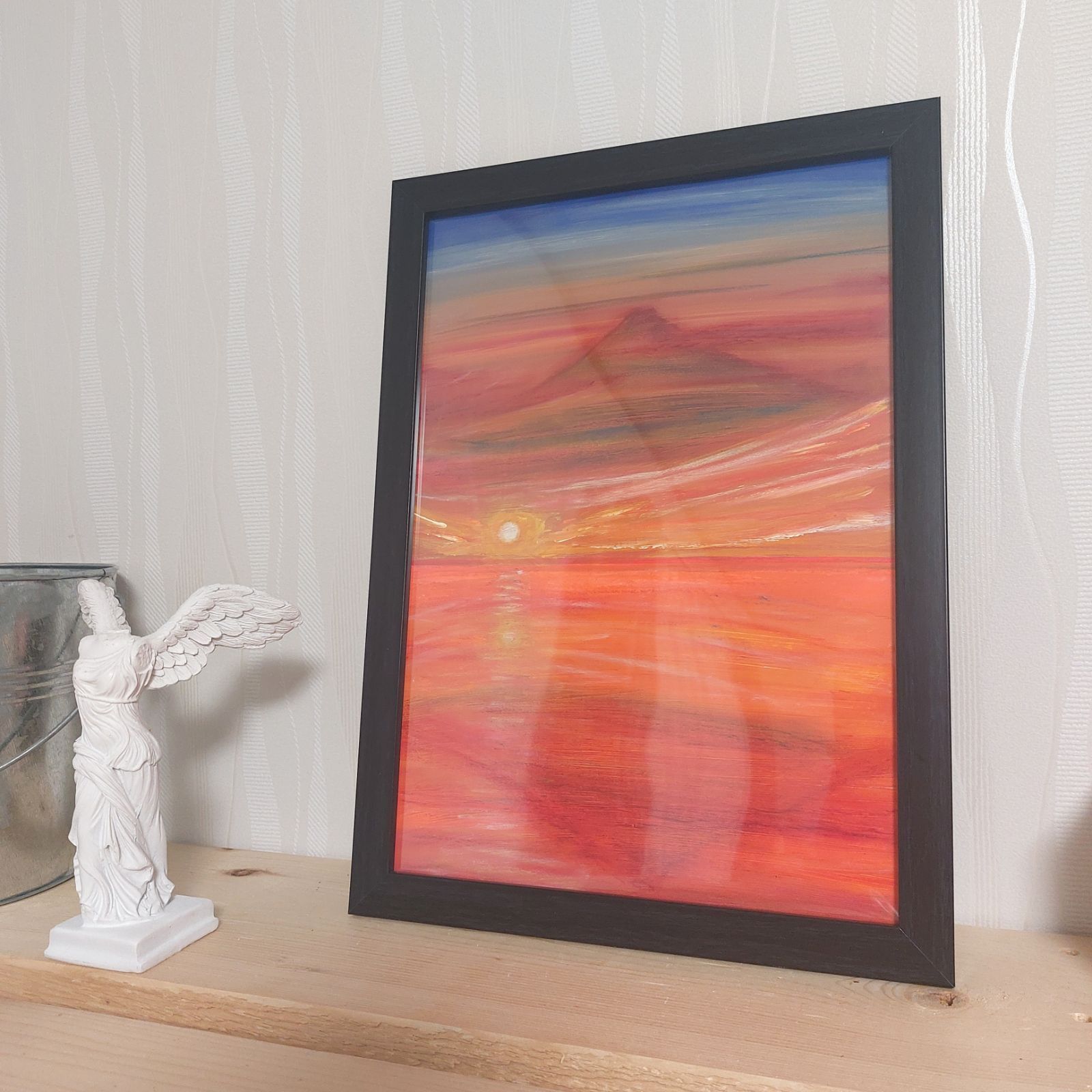 絵画 油絵 夕陽 海辺 烏帽子岩のよう？ 額縁つき