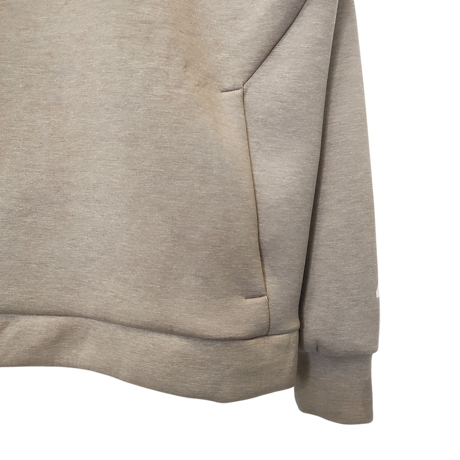 ライトブラウン