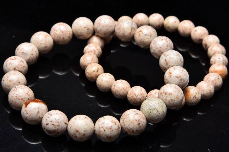 最高品質糸魚川翡翠　ビーズ　新潟県糸魚川市 産　寸法　： 9.0X9.0X9.0mm/1.3g 10㍉玉：水晶 ｻｲｽﾞ16~17cm 糸魚川翡翠ブレスレット BBR0290 | 糸魚川