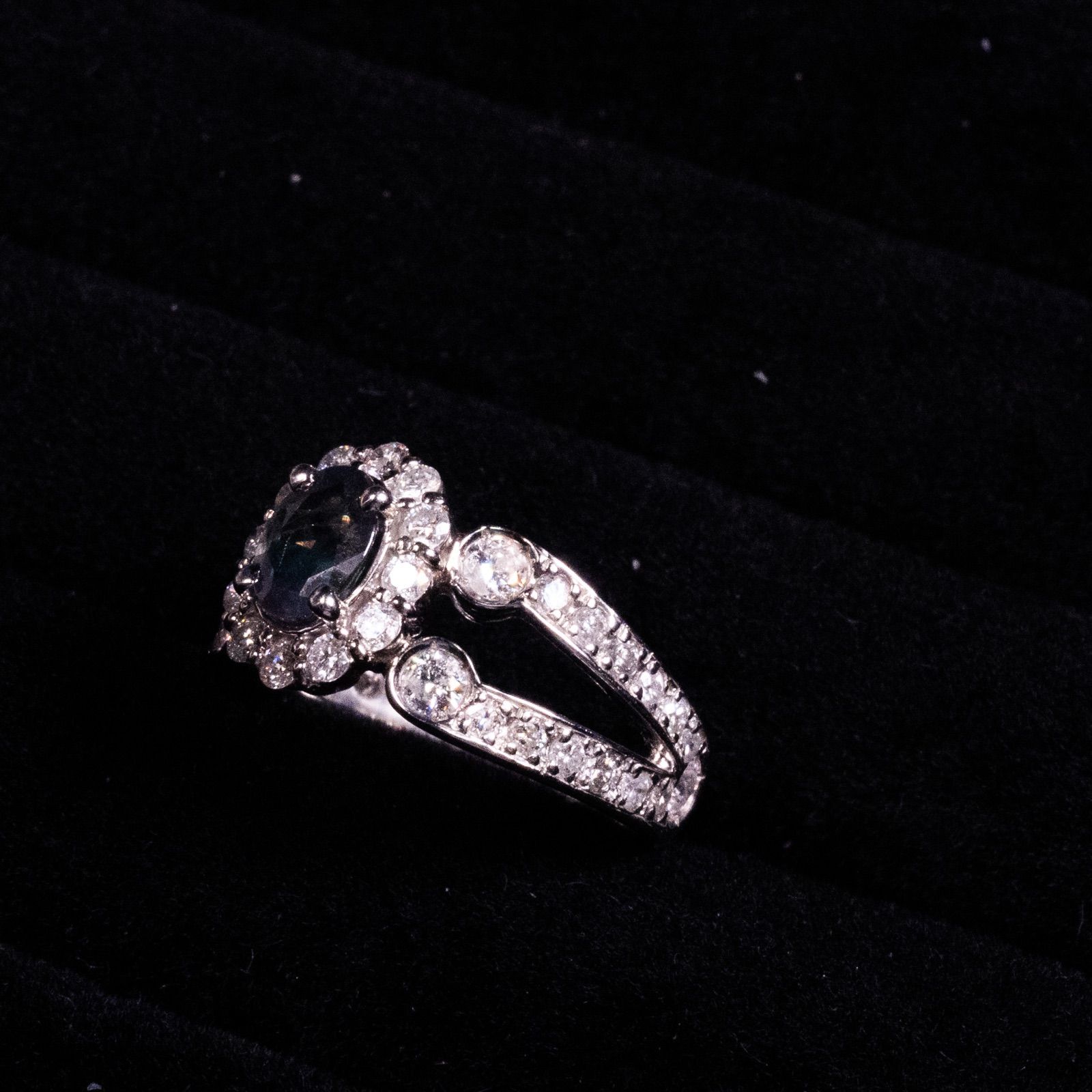 アレキサンドライト0.80ct ダイヤモンド1.00ct リング PT900 9号