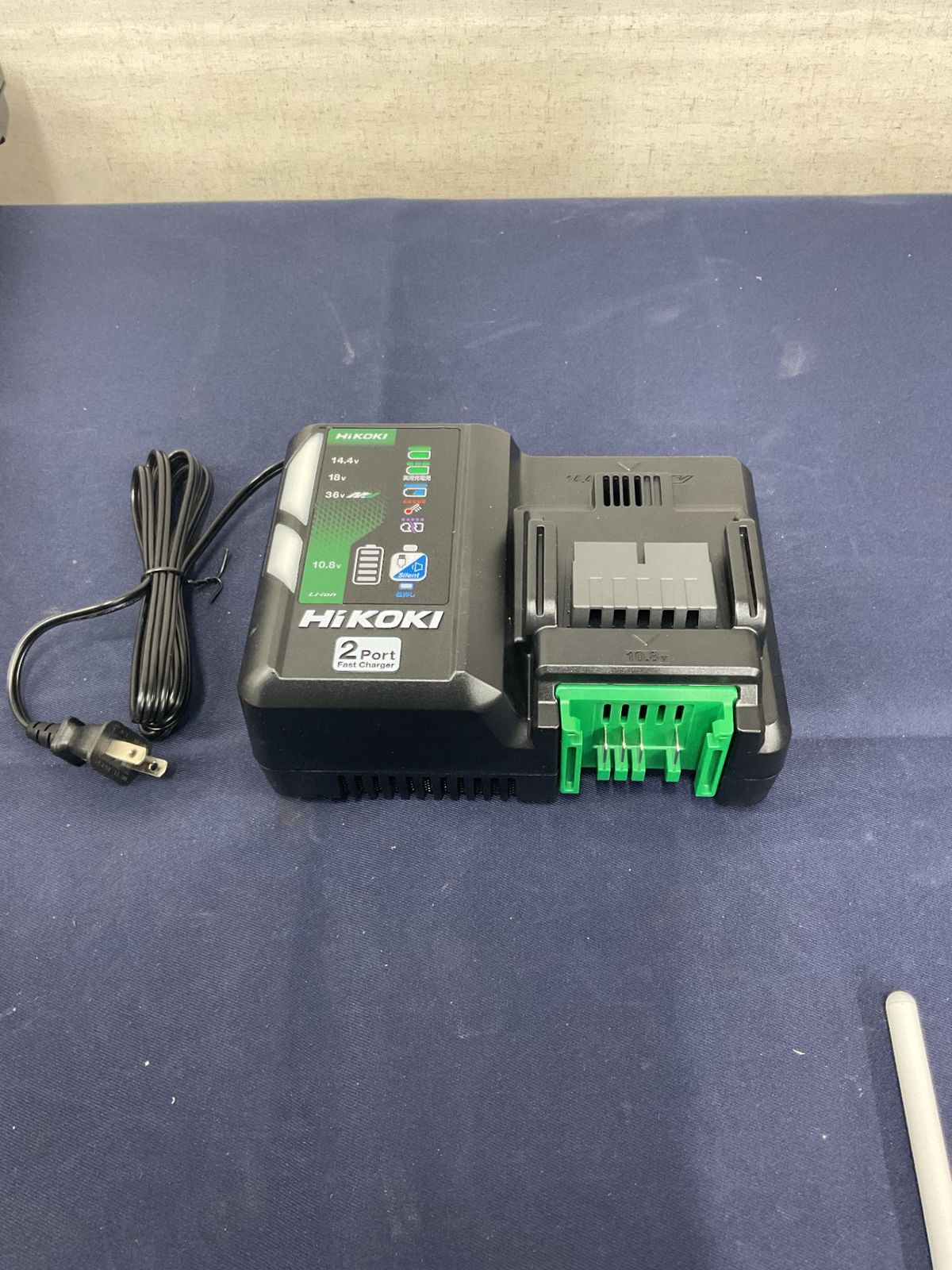 スコーピオンレッド