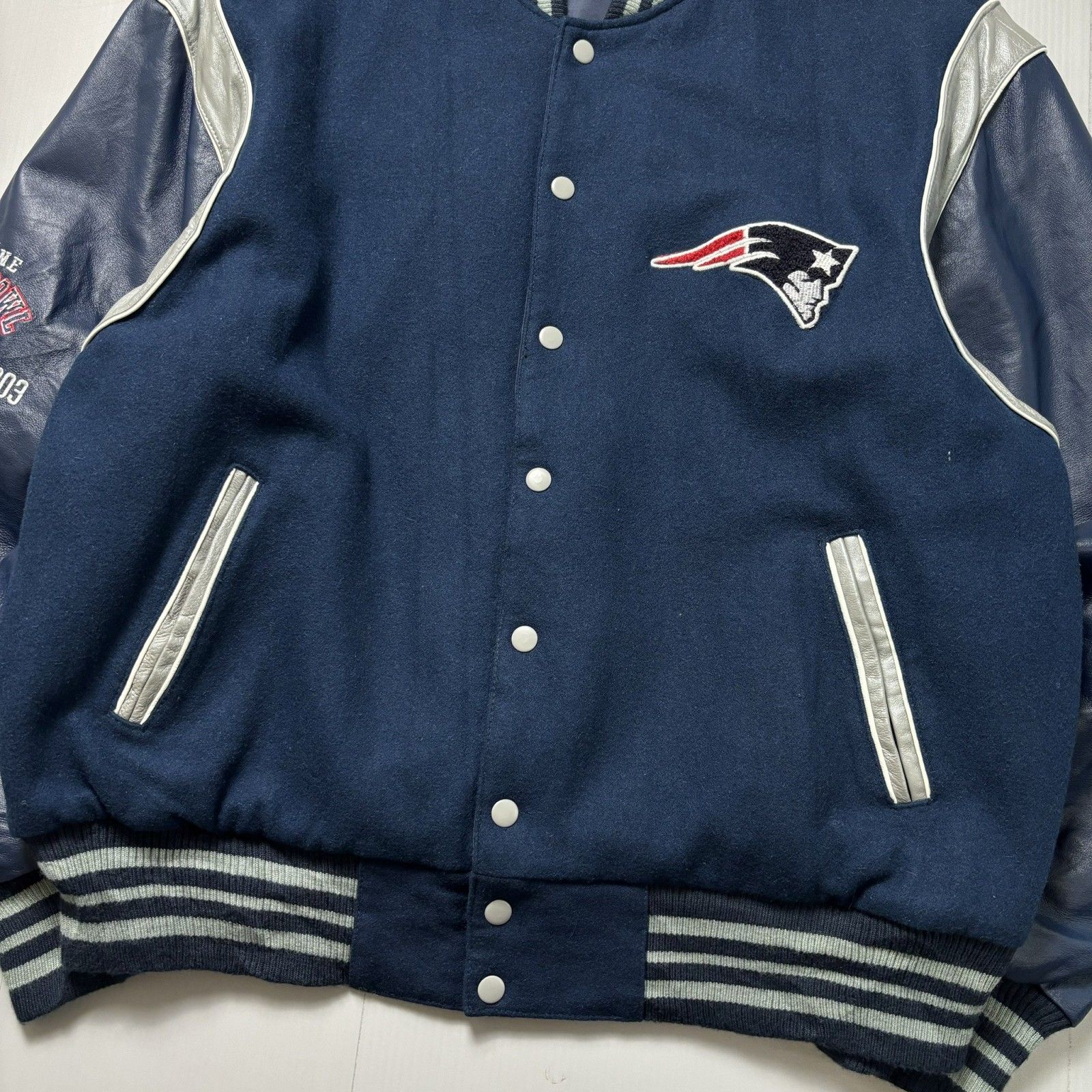 【古着】アメフト ペイトリオッツ リバーシブル ジャケット XLサイズ 00s 古着 NFL Patriots ペイトリオッツ スタジャン
