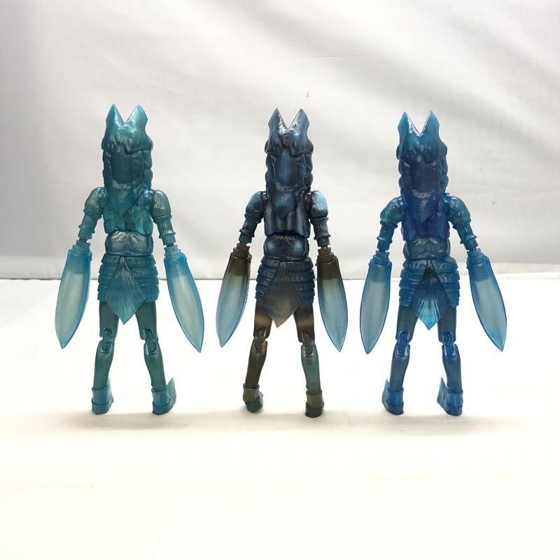 中古】開封)バンダイ S.H.Figuarts バルタン星人 分身体セット(3体 