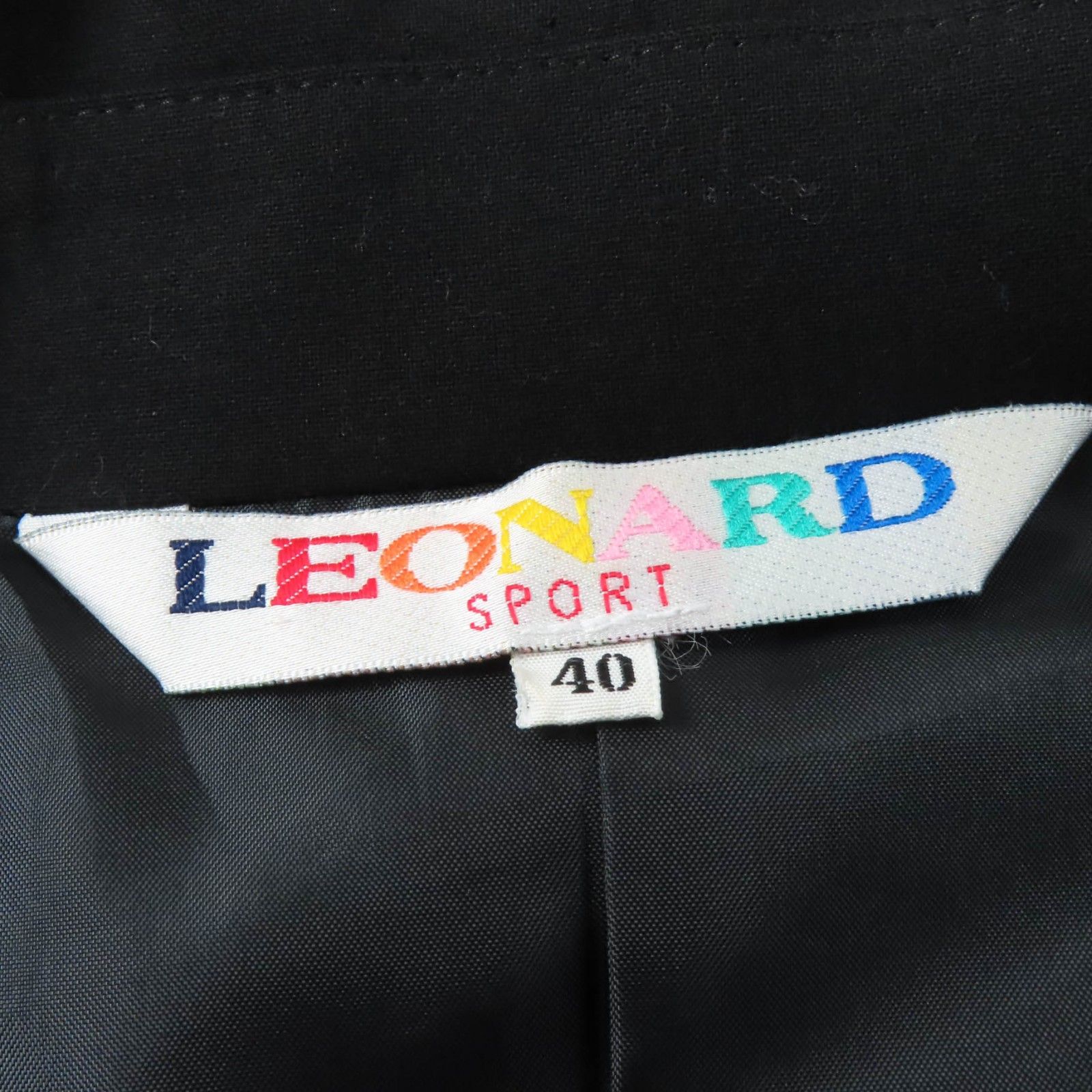 美品☆LEONARD SPORT レオナールスポーツ ウール ロゴボタン 襟袖