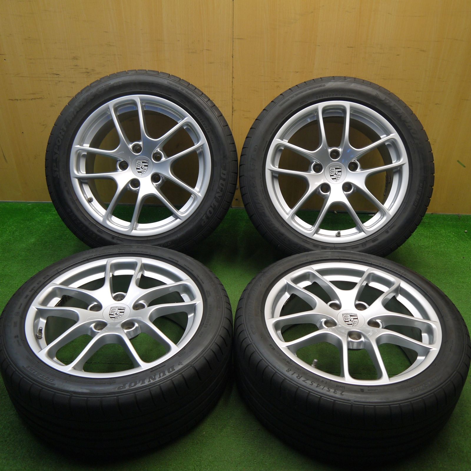 キレイ☆ポルシェ 981 ケイマン 純正 235/45R18 265/45R18