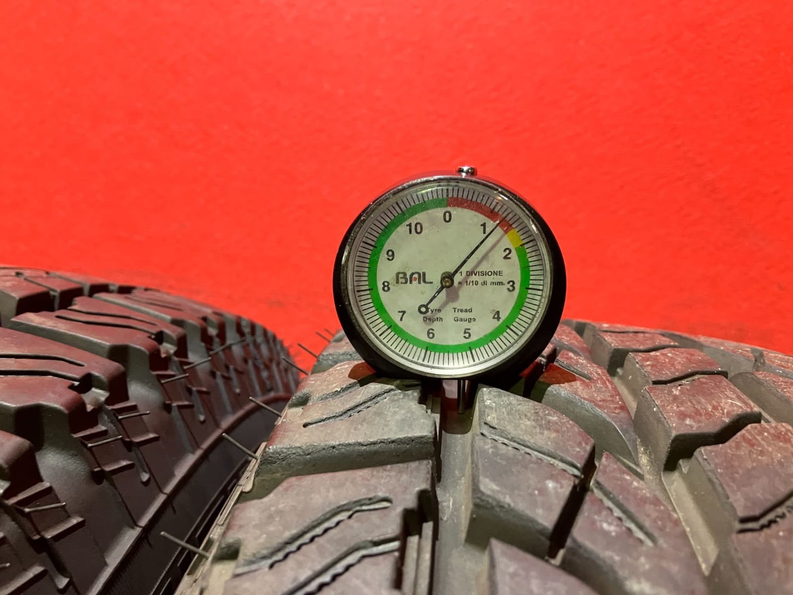 サマータイヤ LT245|70R17