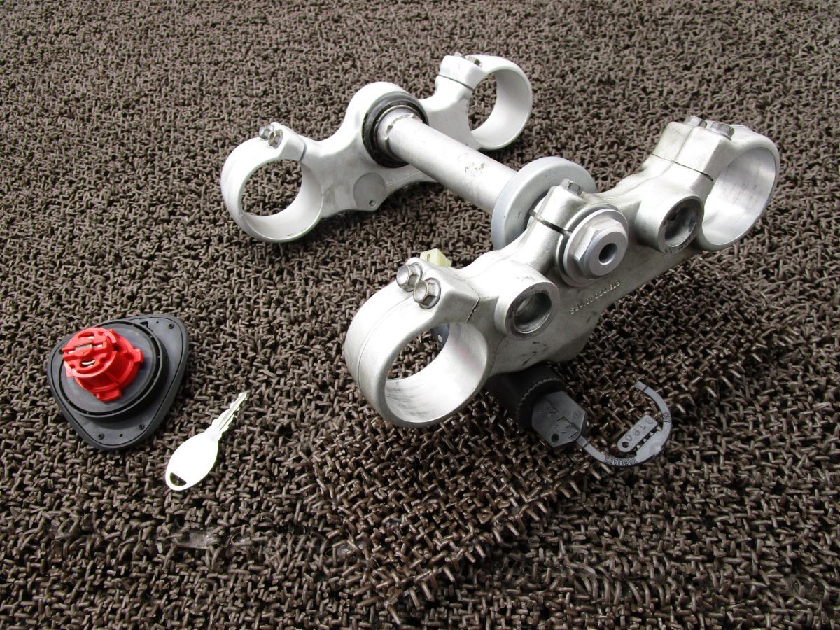 KTM 640LC4 アドベンチャー 倒立 トップブリッジ ステム A7167 メインキーセット VBKGSN KTM 584 キャブ車 動画有 ADV ADVENTURE