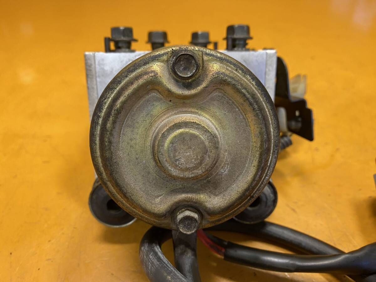 ☆【送料無料】[UB 55066]ヤマハ マジェスティ250 SG01J-006 4HC ABS