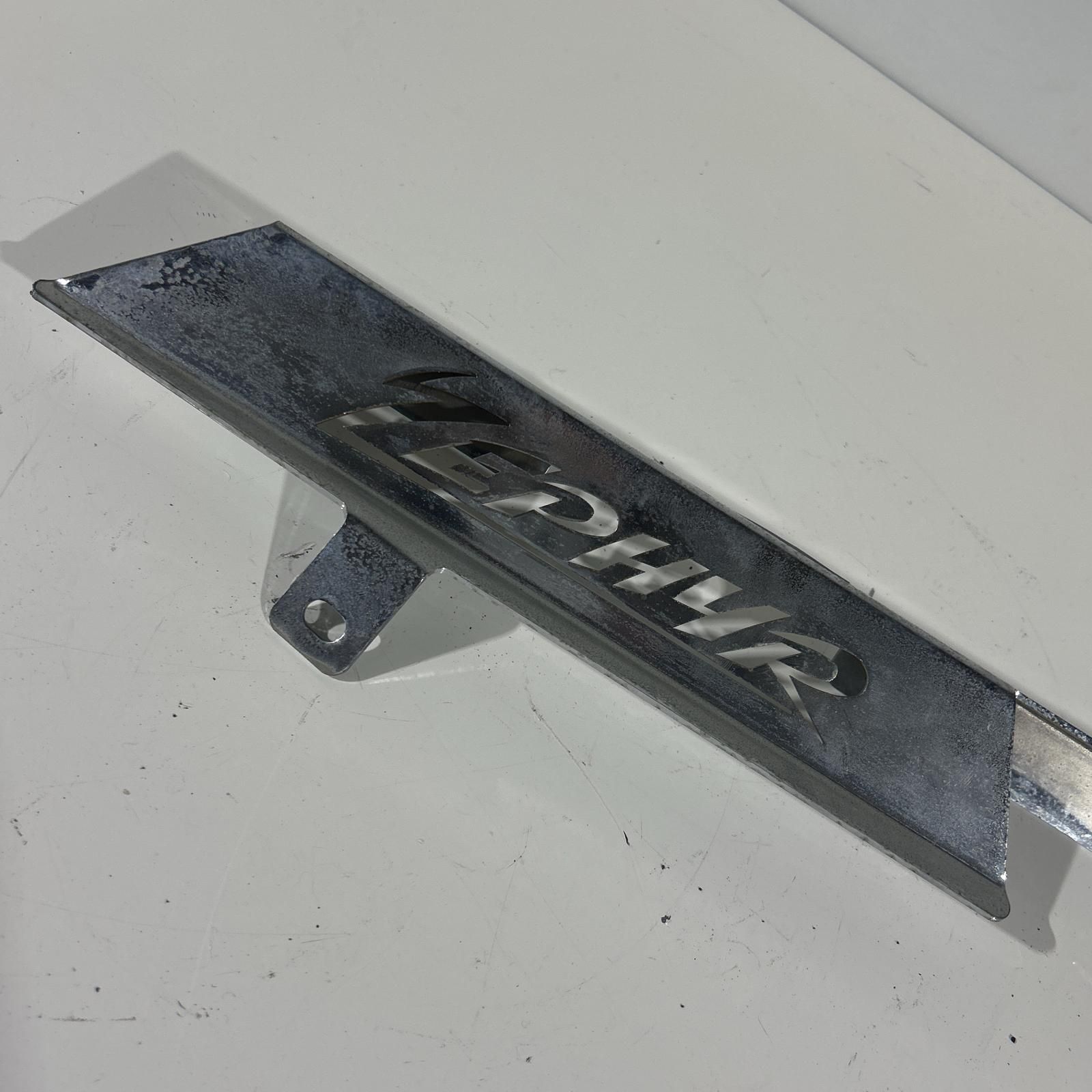 ゼファー400カワサキ チェーンケース