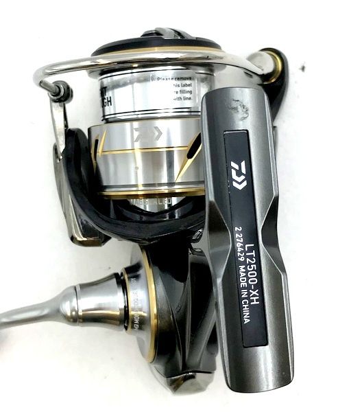 20ルビアス　LT2500-XH スピニングリール DAIWA ダイワ スピニングリール 20ルビアスLT2500S-XH 箱付き 276405