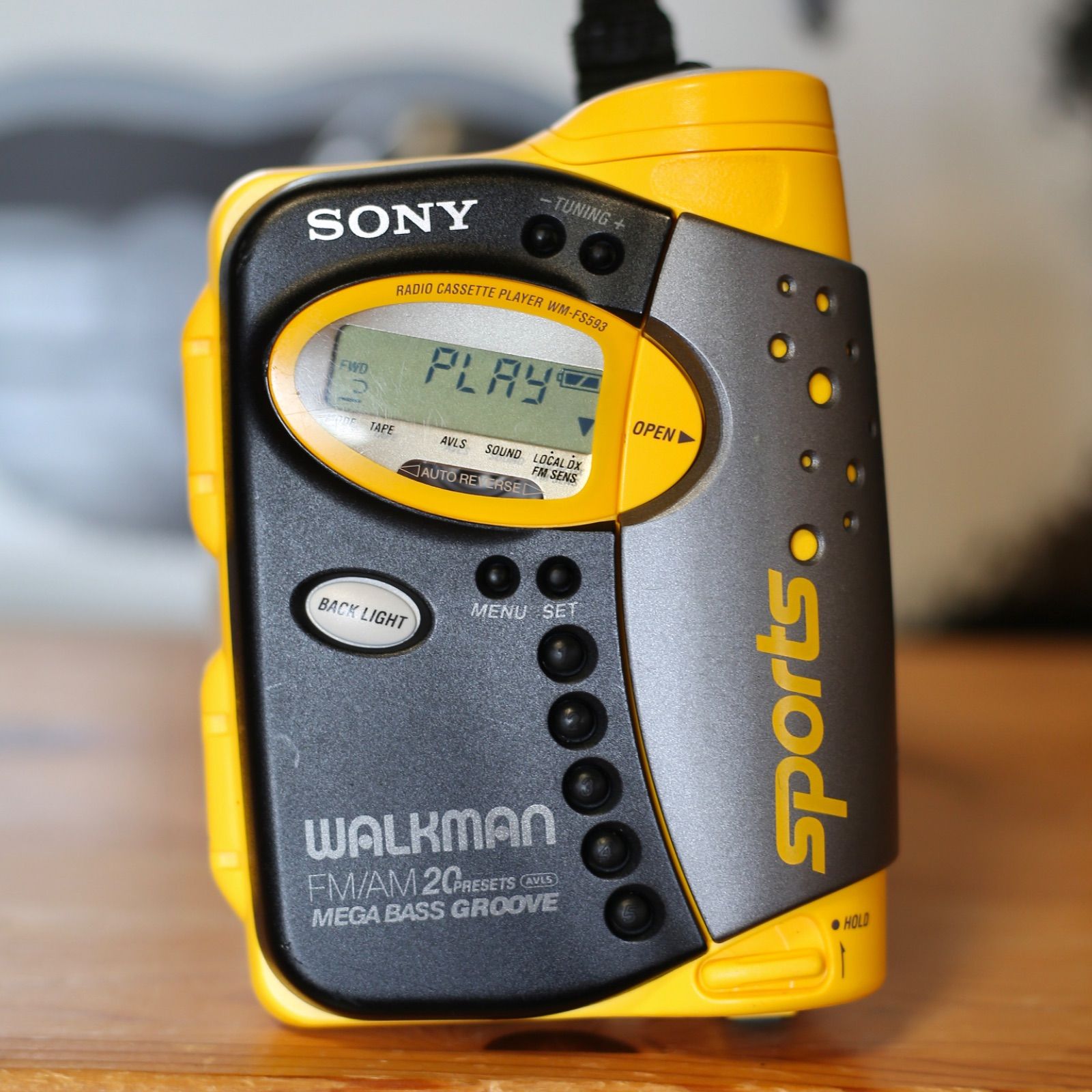 SONY SPORTS WALKMAN WM-FS593
