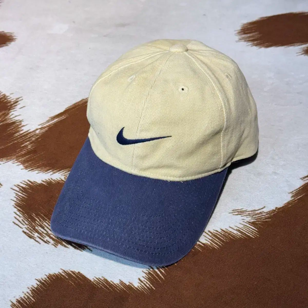 ナイキ スクール コーデュロイ ベースボールキャップ OS