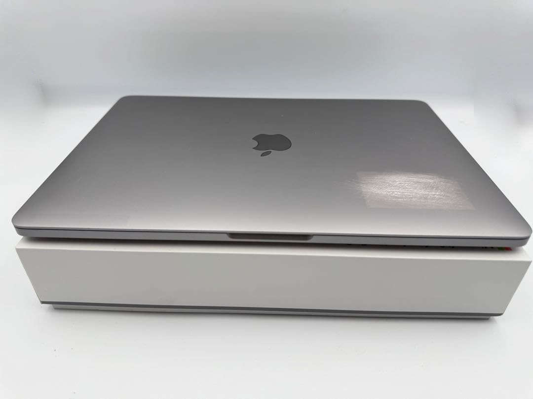 Space Gray