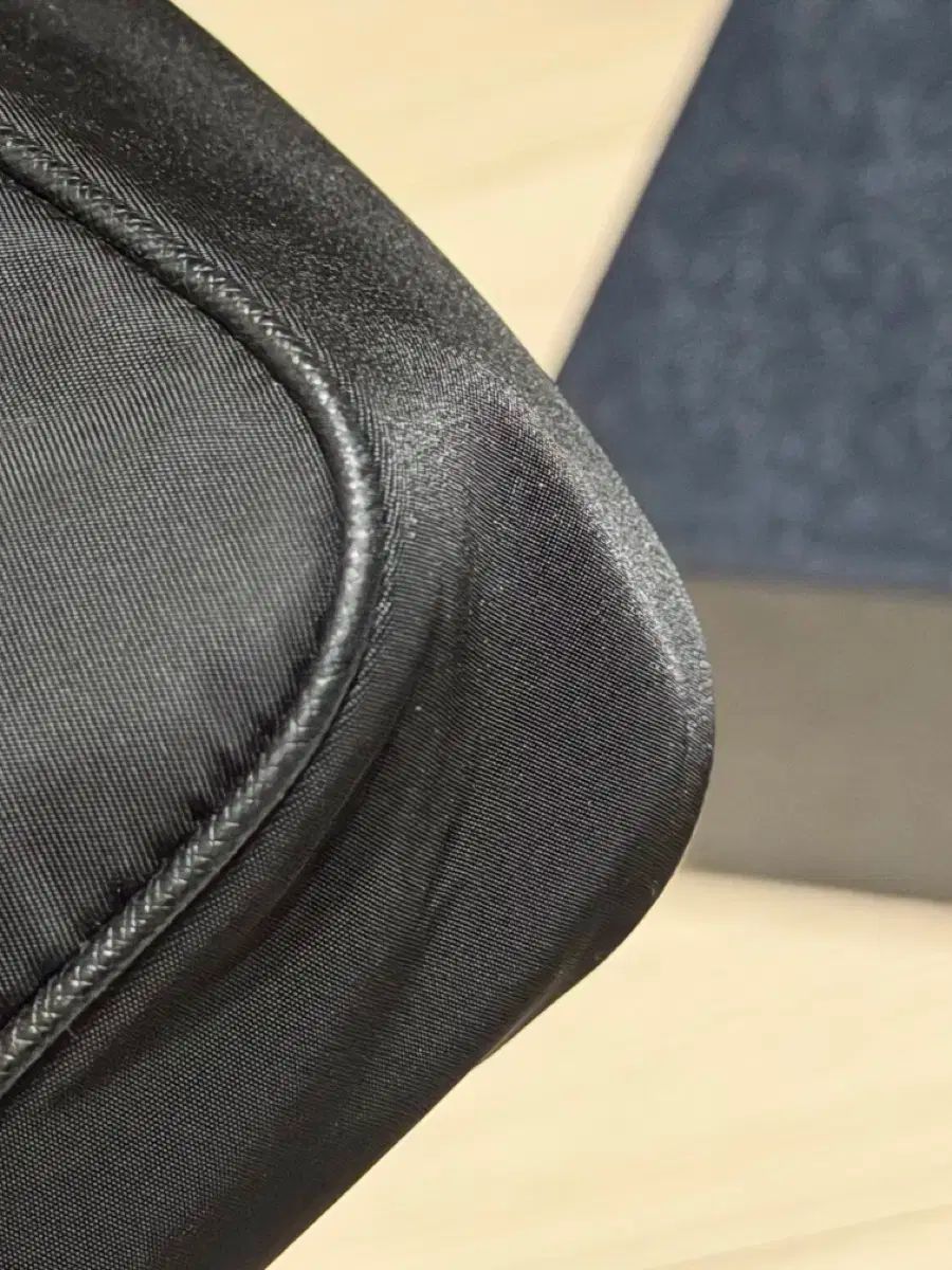 【送料無料】 プラダ リーエディション 2005 リナイロン バッグ プラダ テスート チェーン クロスバック 重要性のある