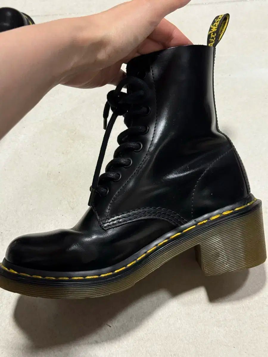 ウォーカーブーツ