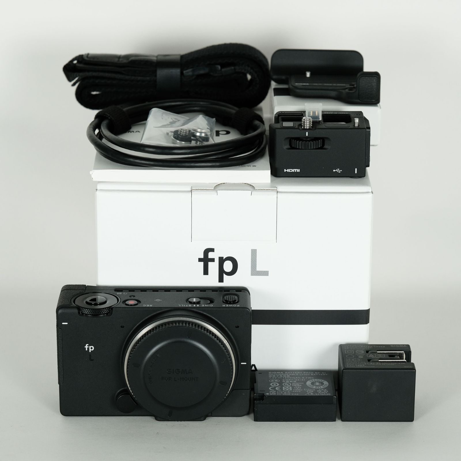 ｜別売りハンドグリップ付 SIGMA fp L ボディ | ライカLマウント