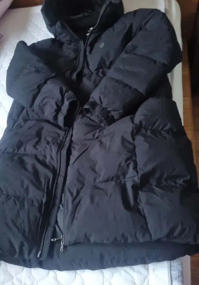 BLACK YAK ブラックヤク ダウン 黒 175 サイズ