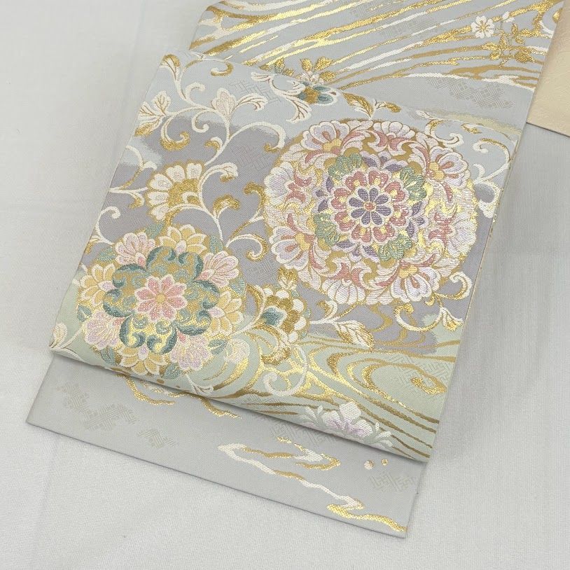 袋帯 六通 向かい蝶 家紋 松皮菱文様 吉祥 袋帯 六通 向かい蝶 家紋 松皮菱文様 吉祥 ゆりのはな 未使用品