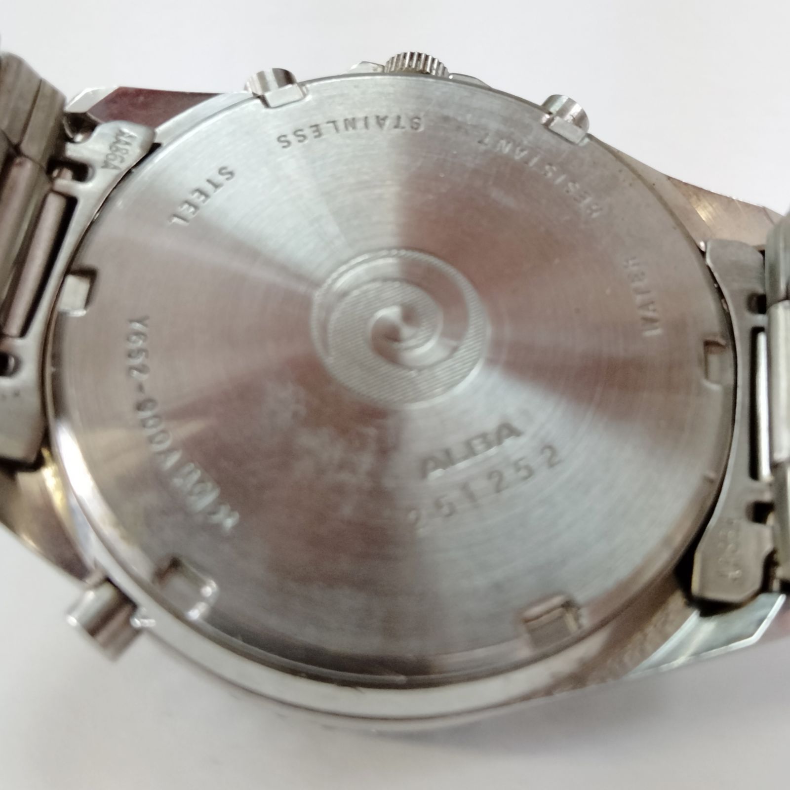 レア SEIKO ALBA SPORTS Y652 アナデジ 未使用 - メルカリ