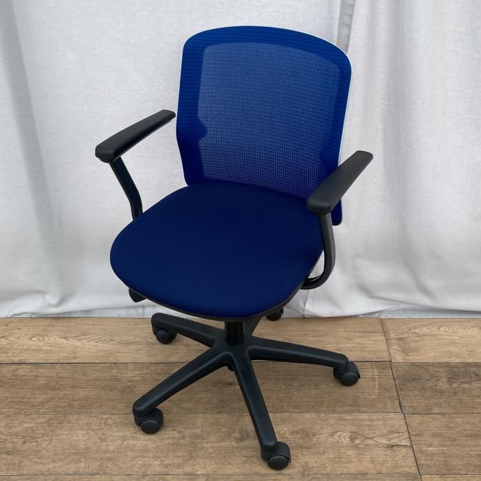【中古】 UCHIDA 内田洋行 ウチダ オフィスチェア 肘あり エニーザ AMF2-10WS 2021年製 ブルー 肘有り 肘つき ワークチェア PCチェア パソコンチェア デスクチェア 学習用チェア 学習椅子 OAチェア 