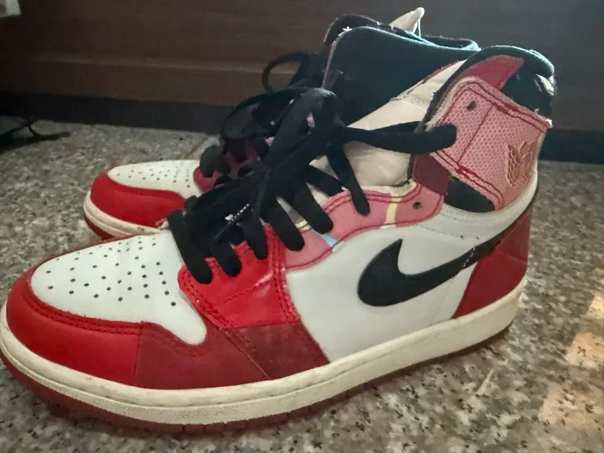 ジョーダン コラボ スパイダーマン 状態 A