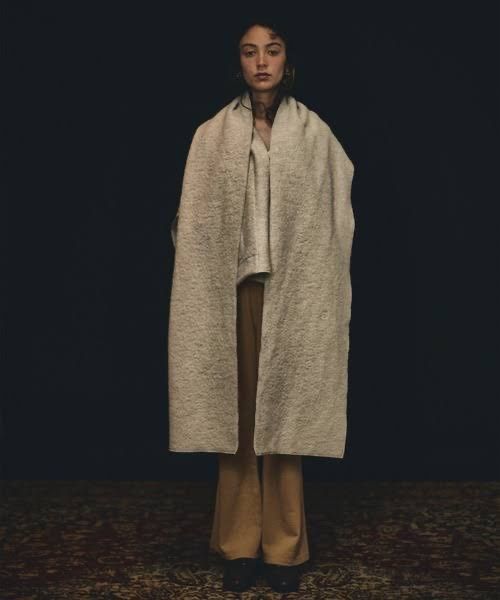 papier/パピエ/Muffer poncho/マフラー付きポンチョ - メルカリ 