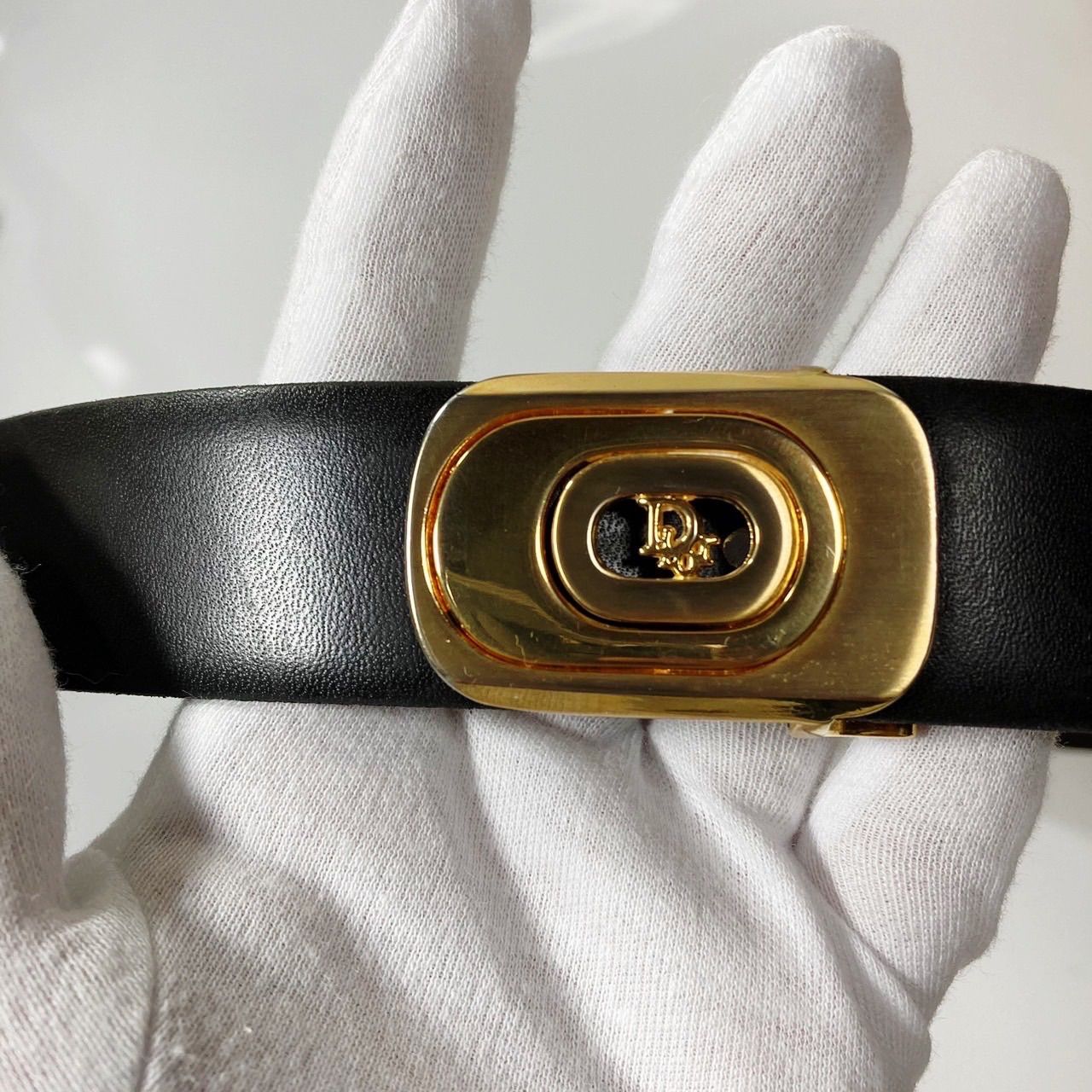 Dior ロゴ入り ゴールドベルト Christian Dior ディオール ヴィンテージ ベルト ロゴ ゴールド - メルカリ