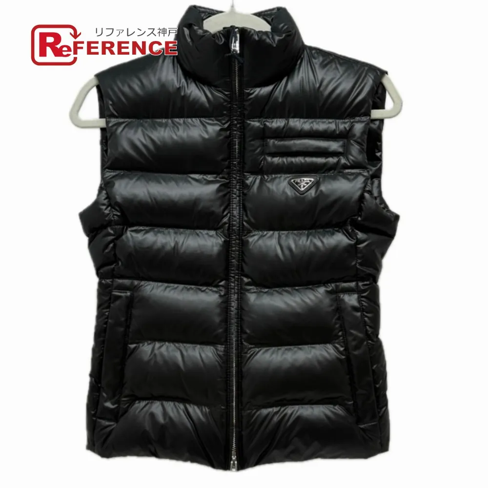2025年最新】プラダ ダウンベストの人気アイテム - メルカリ