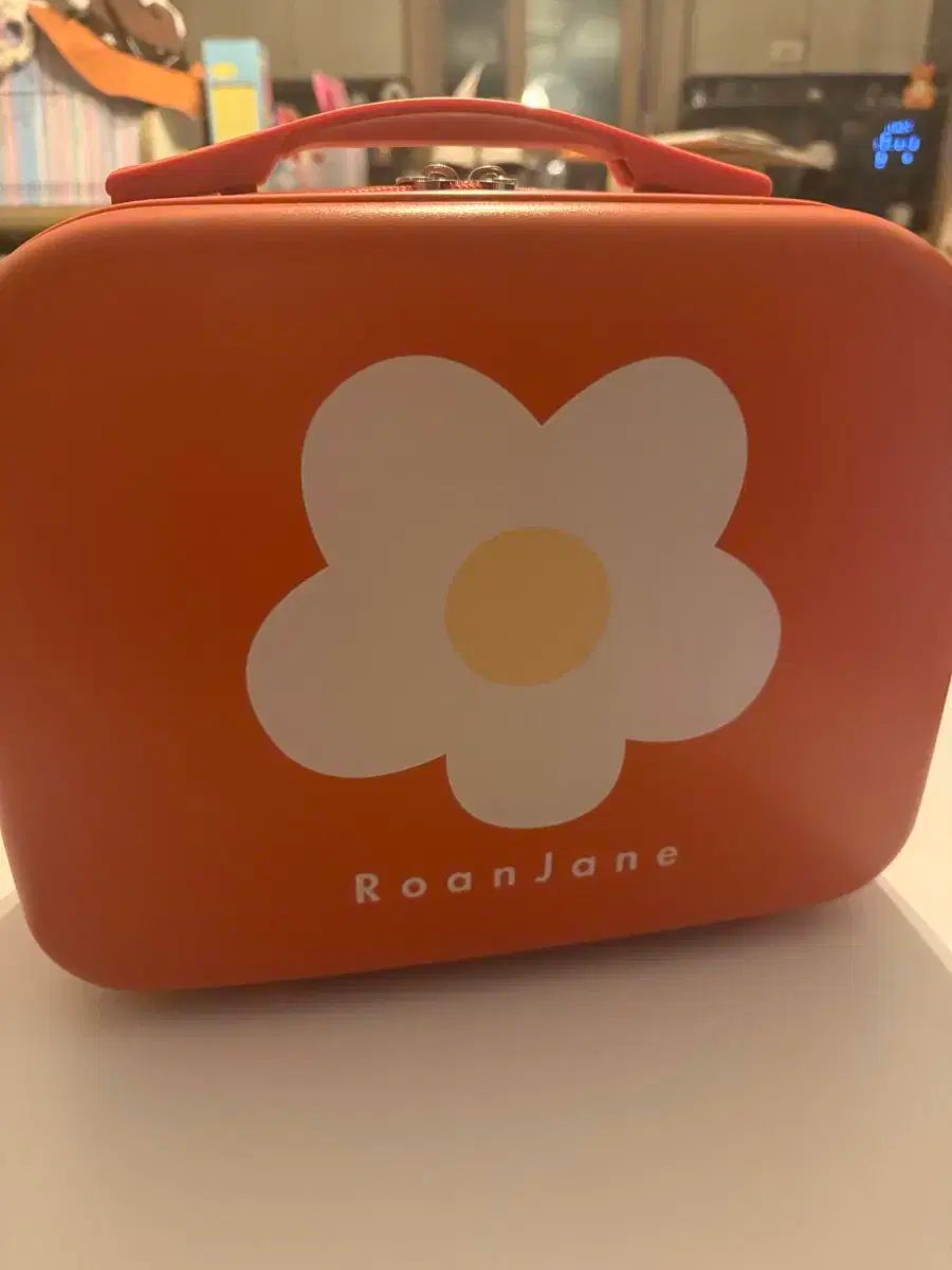 ロア&ジェーン レディバッグ (新品)