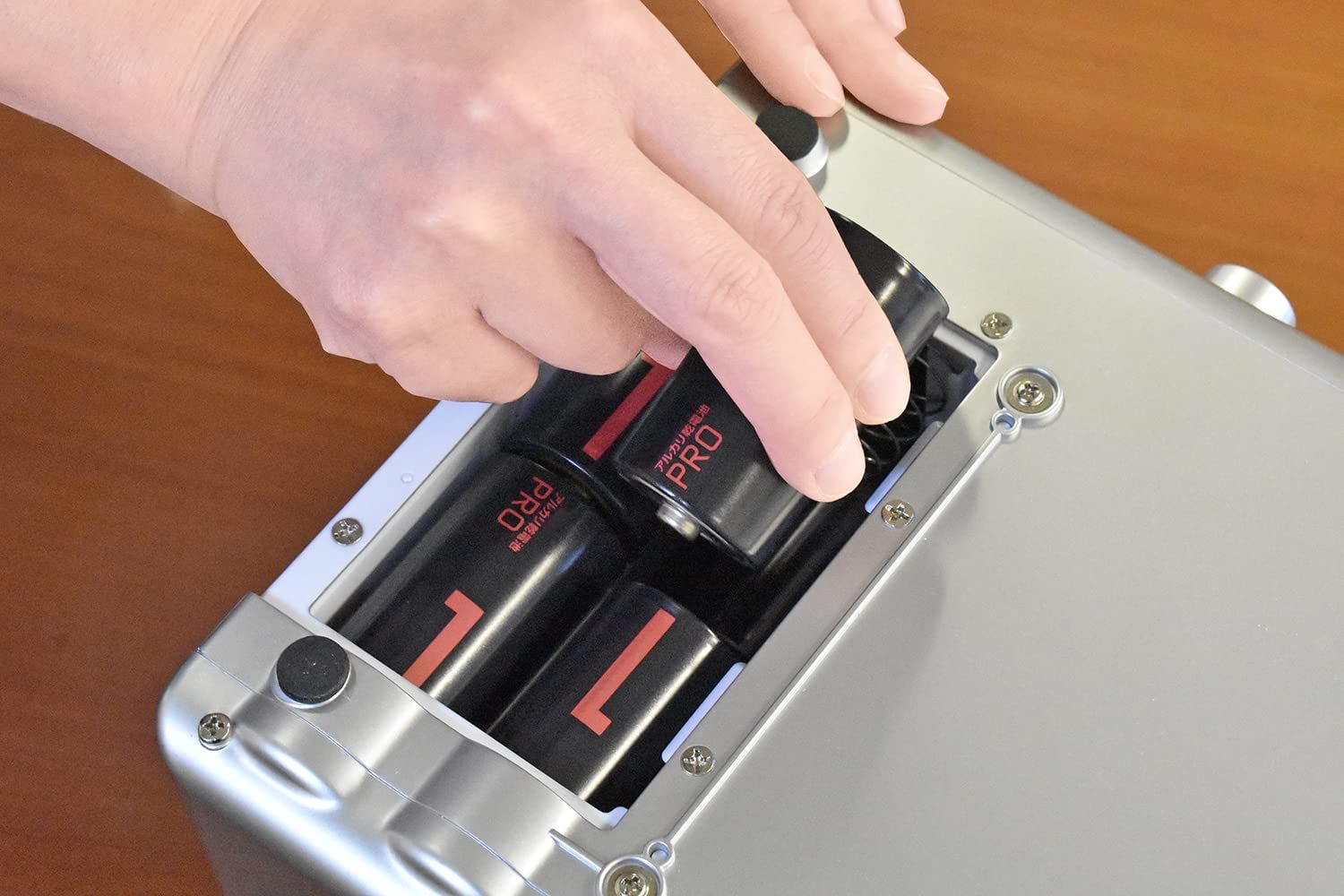 カラオケCDダブルラジカセ WUTA(ウータ) マイク2本付き KCR-207S