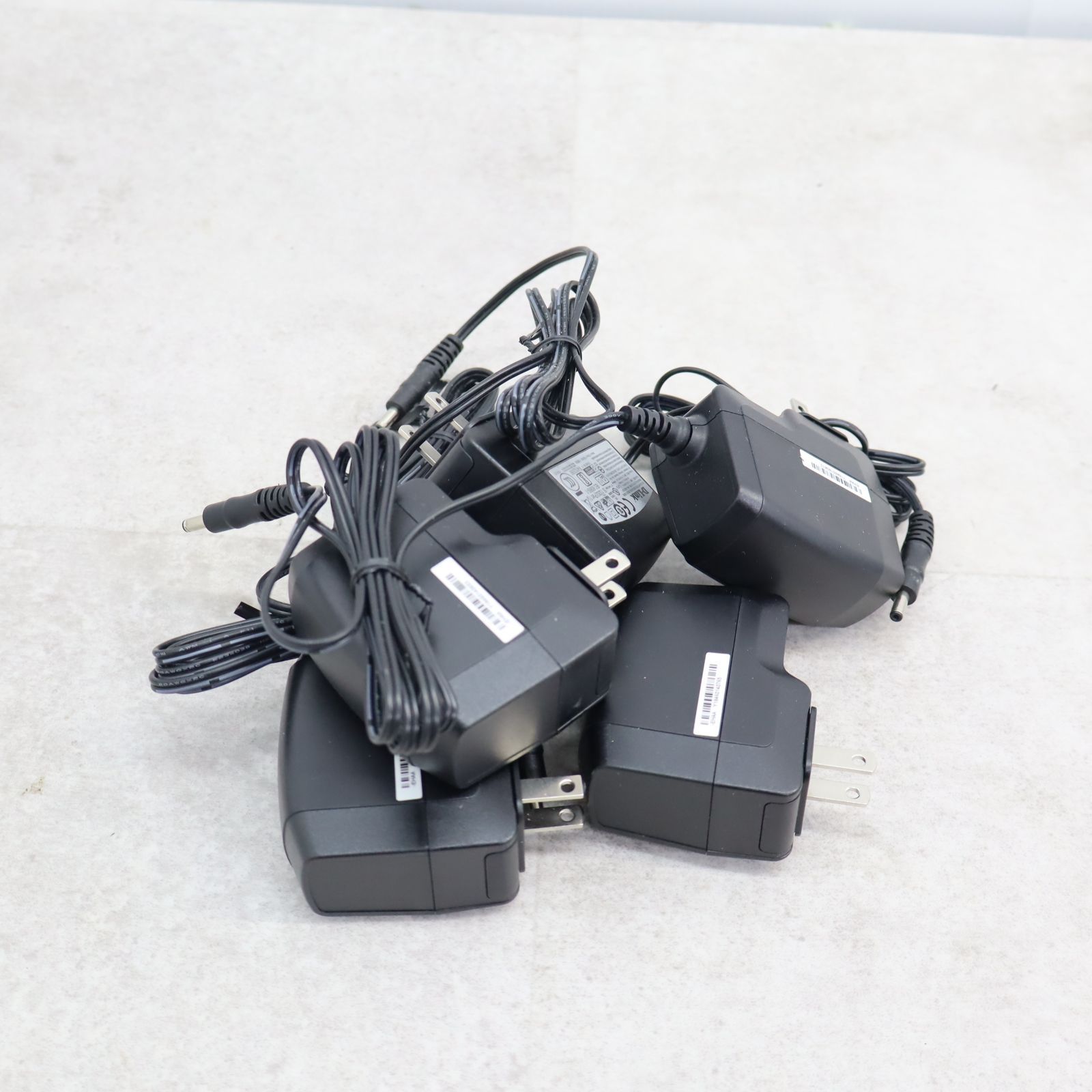 大阪手渡し可］サンワサプライ デスクチェア SNC-L17BK 最高 SANWA