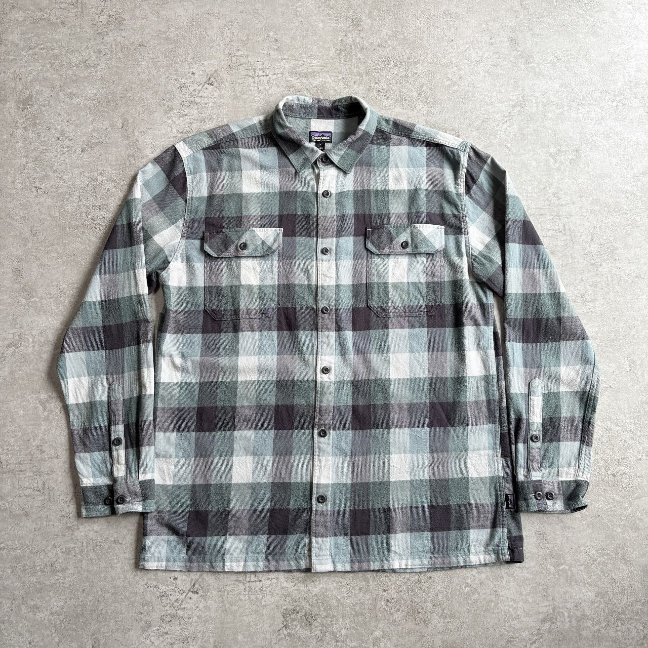 2024年製 patagonia Light Fjord Flannel 【green × black