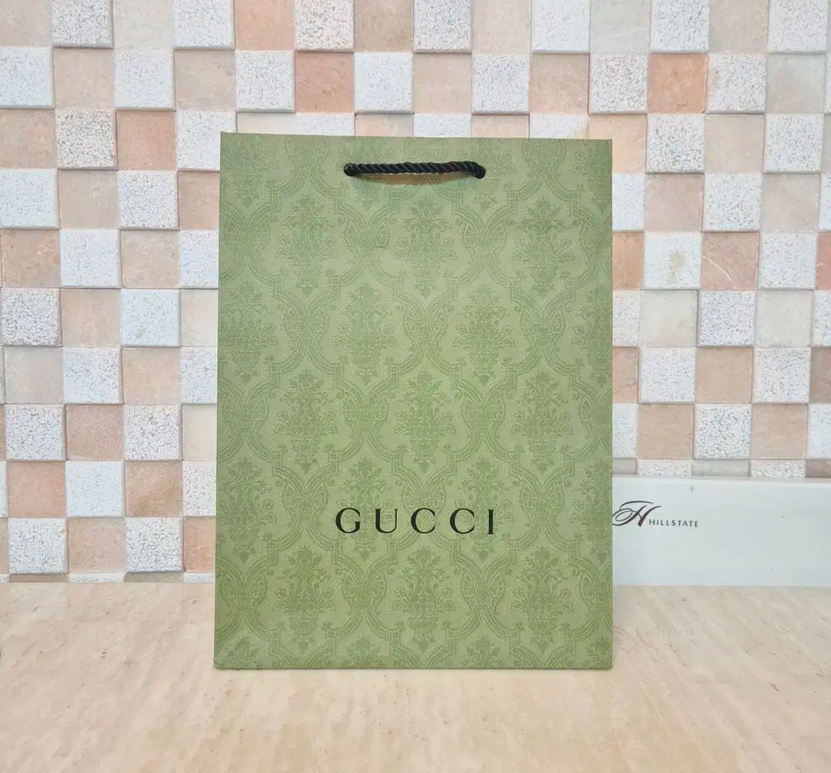 GUCCI  ショップ袋、箱、リボン 正規品 GUCCI(グッチ) ショッピングバッグ+箱 +リボン SET
