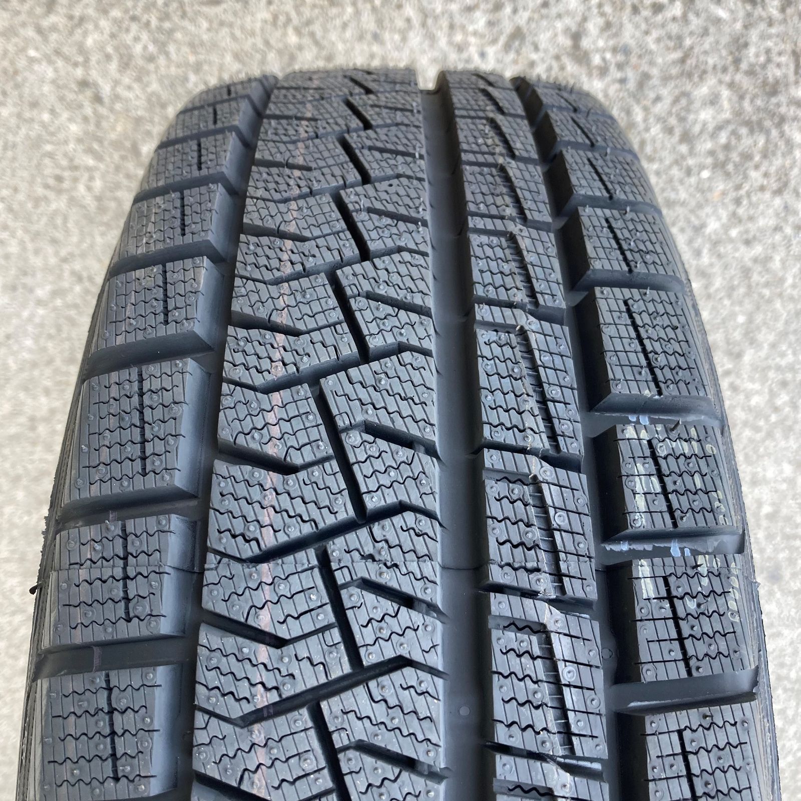 165/55R14 スタッドレスタイヤ 新品 4本セット ピレリ アイス 